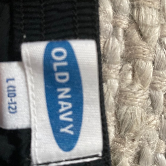 Black old navy short - Picture 3 of 3